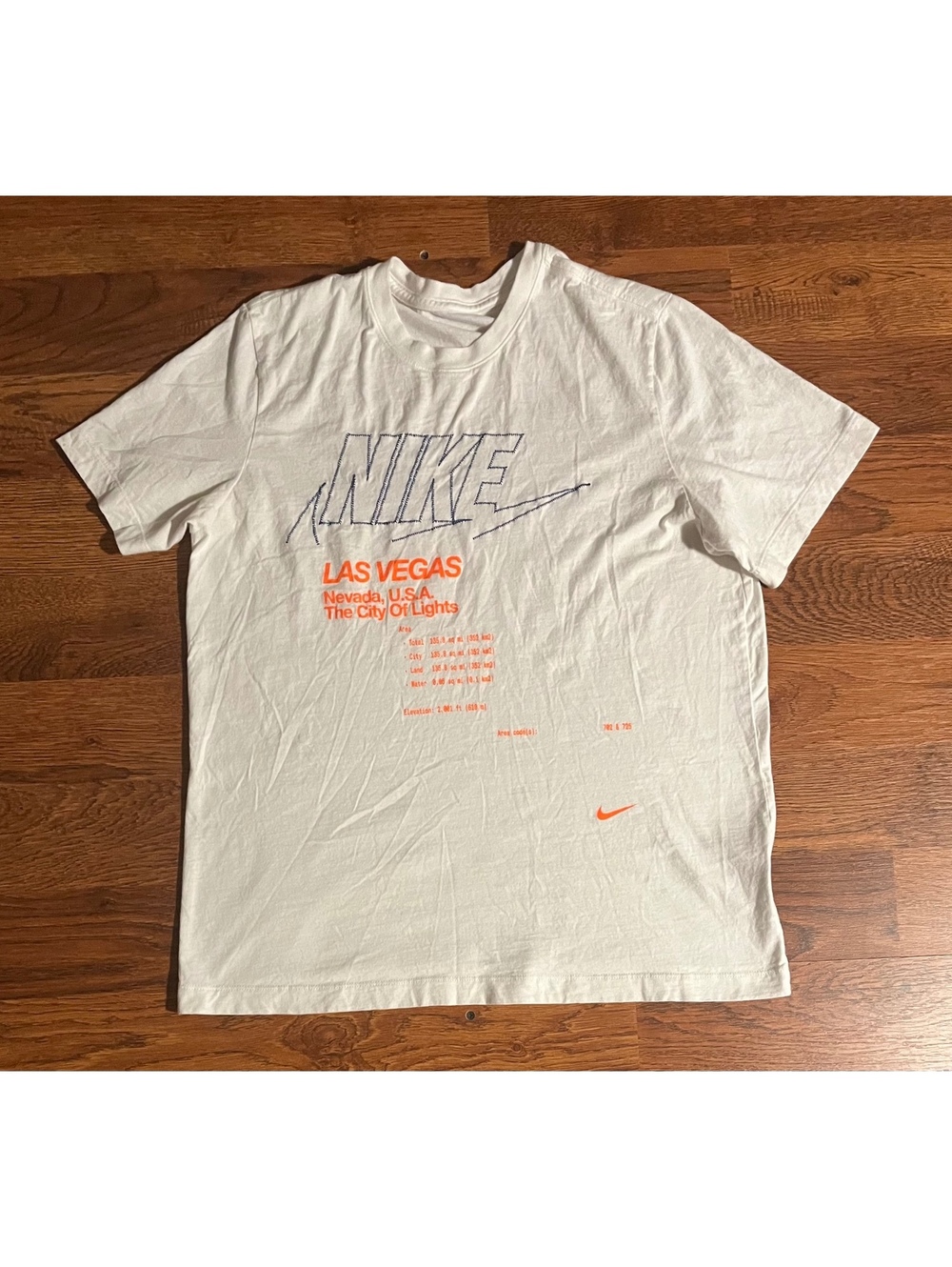 Nike Las Vegas White Graphic T-Shirt Size L